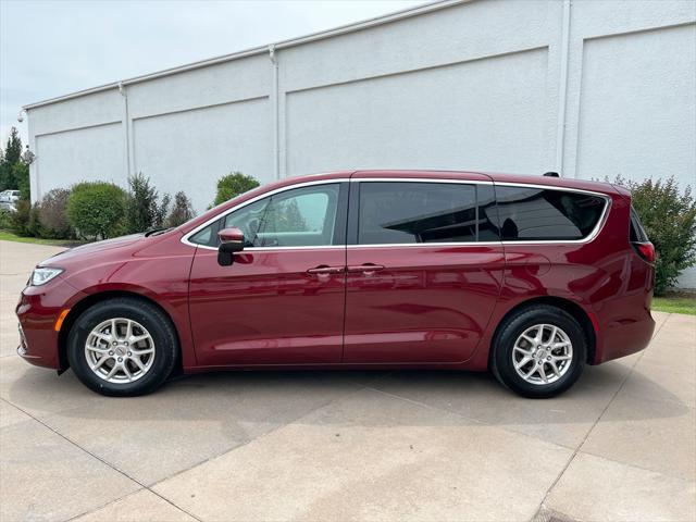 used 2023 Chrysler Pacifica car, priced at $24,000