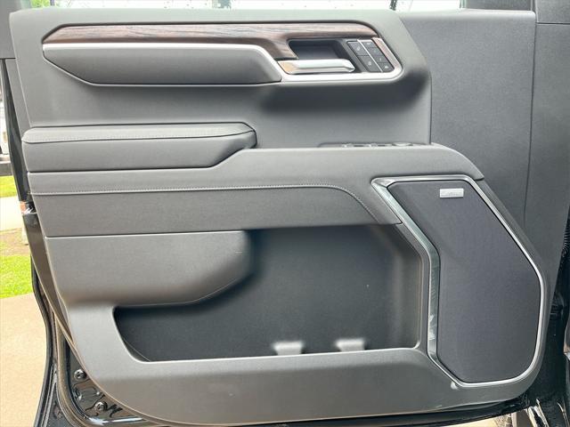 new 2025 GMC Sierra 1500 car, priced at $49,655