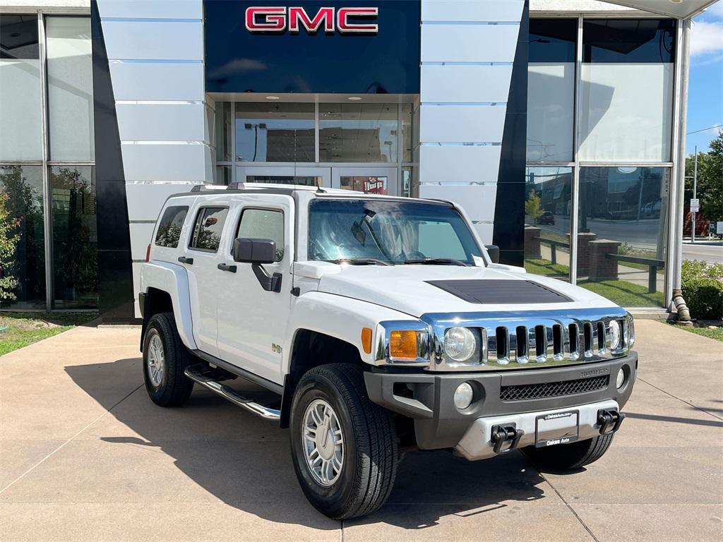 used 2008 Hummer H3 car, priced at $9,000