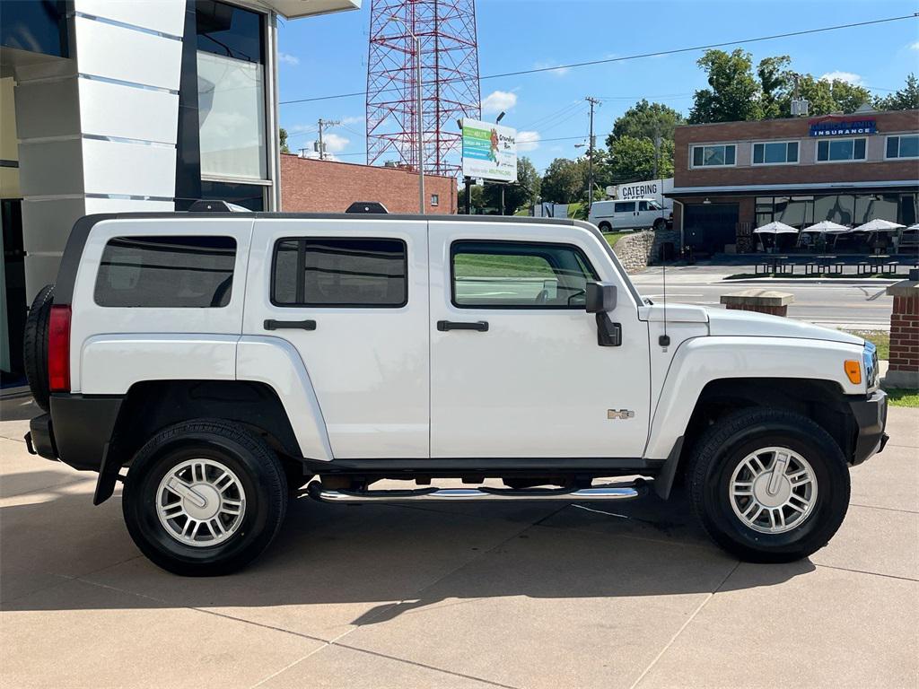 used 2008 Hummer H3 car, priced at $9,000