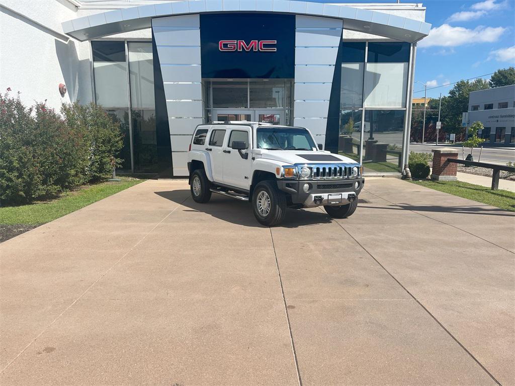 used 2008 Hummer H3 car, priced at $10,000