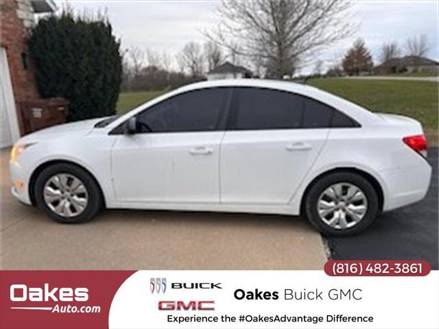 used 2014 Chevrolet Cruze car, priced at $6,000