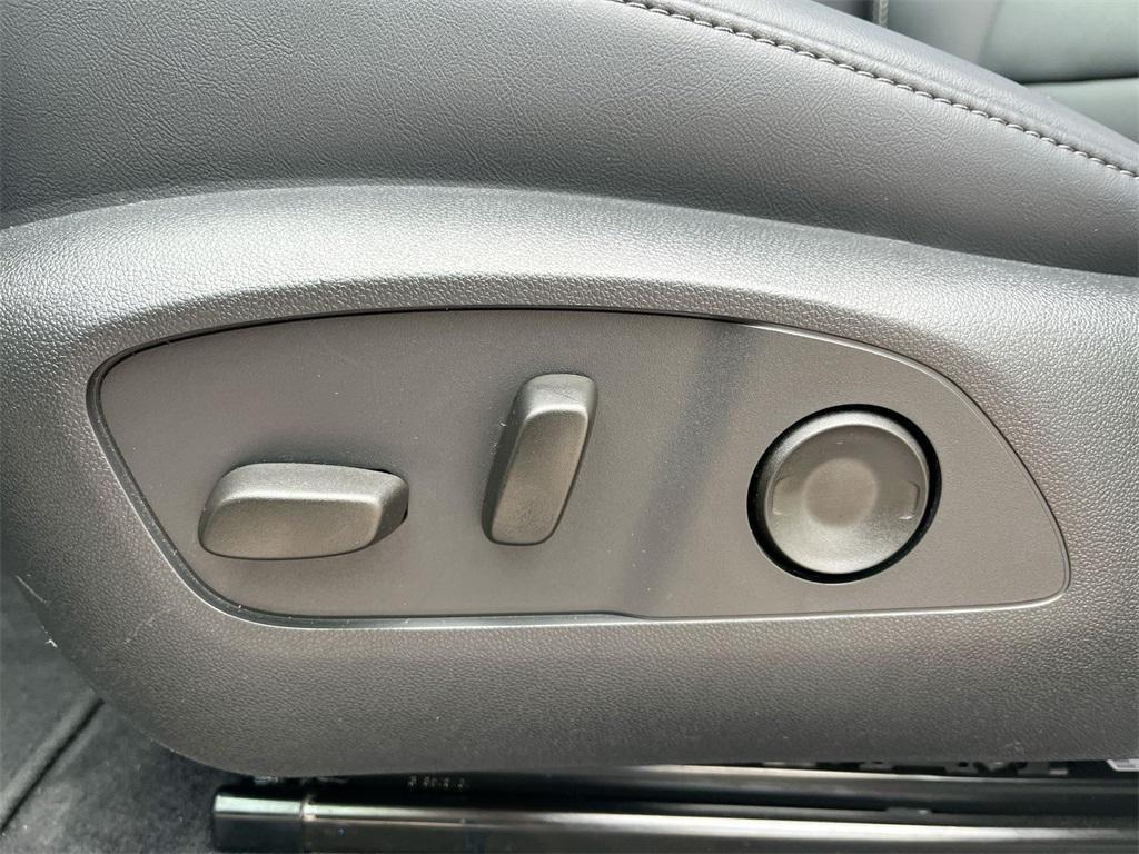 new 2025 GMC Acadia car, priced at $45,580