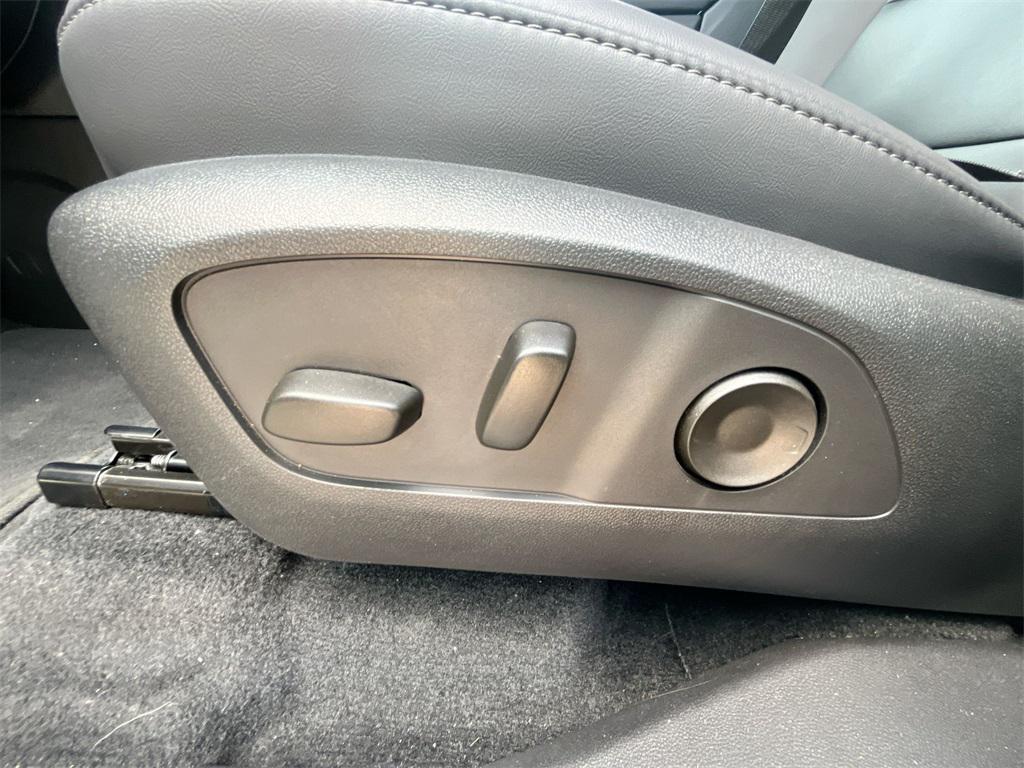 new 2025 GMC Acadia car, priced at $42,580