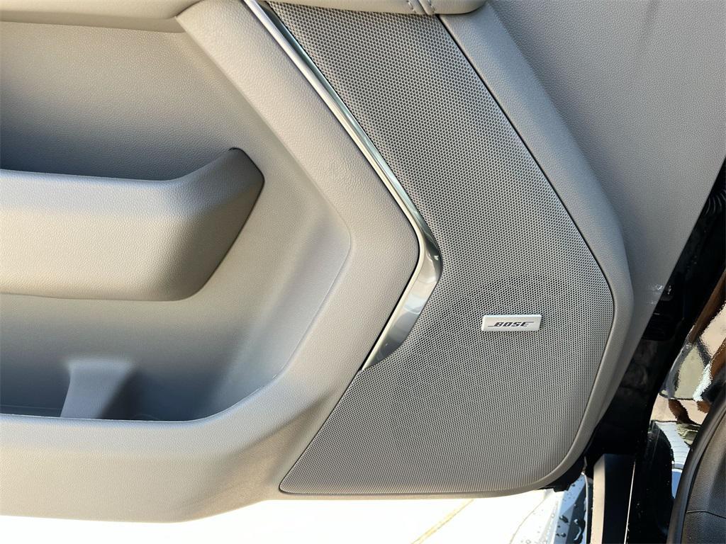new 2025 GMC Yukon XL car, priced at $75,360