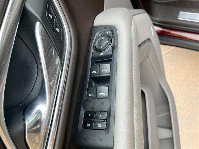 used 2023 GMC Yukon XL car, priced at $53,000