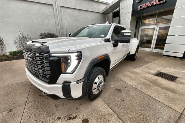 new 2025 GMC Sierra 3500 car, priced at $96,285