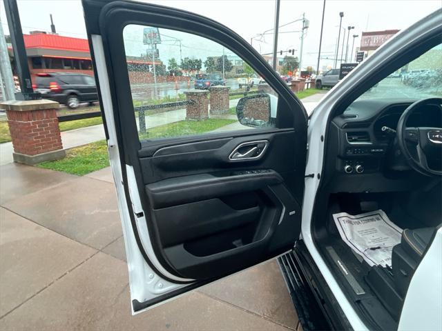used 2022 GMC Yukon car, priced at $60,000