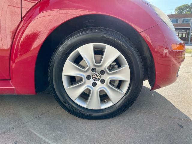 used 2009 Volkswagen New Beetle car, priced at $9,000