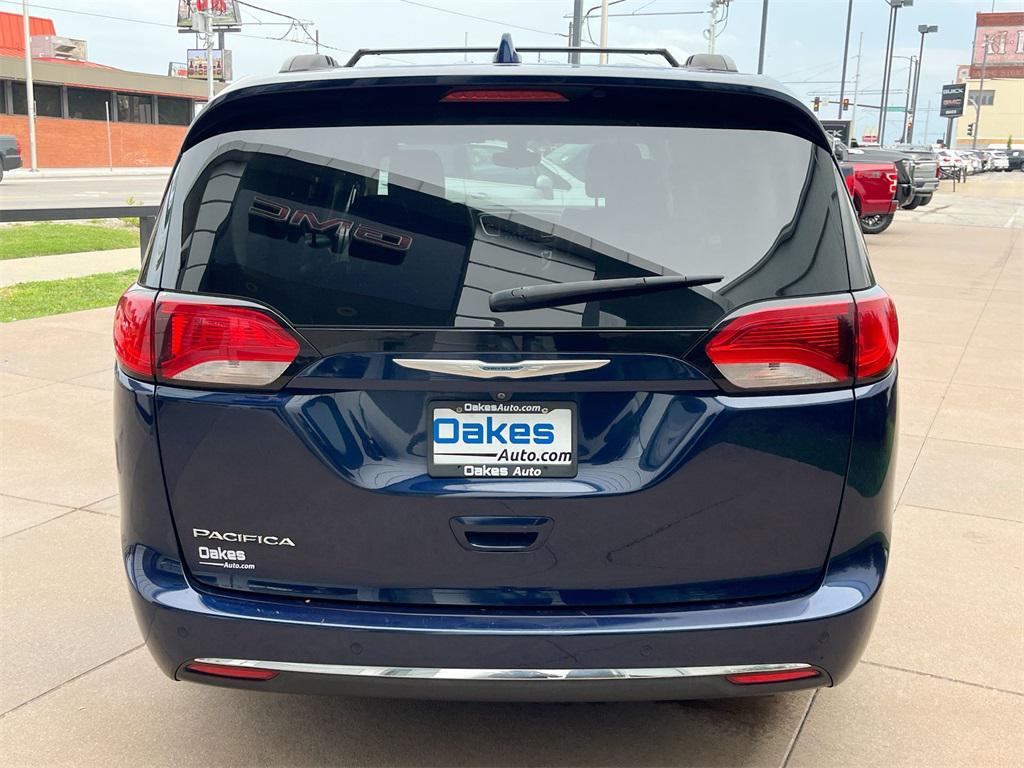 used 2017 Chrysler Pacifica car, priced at $11,000