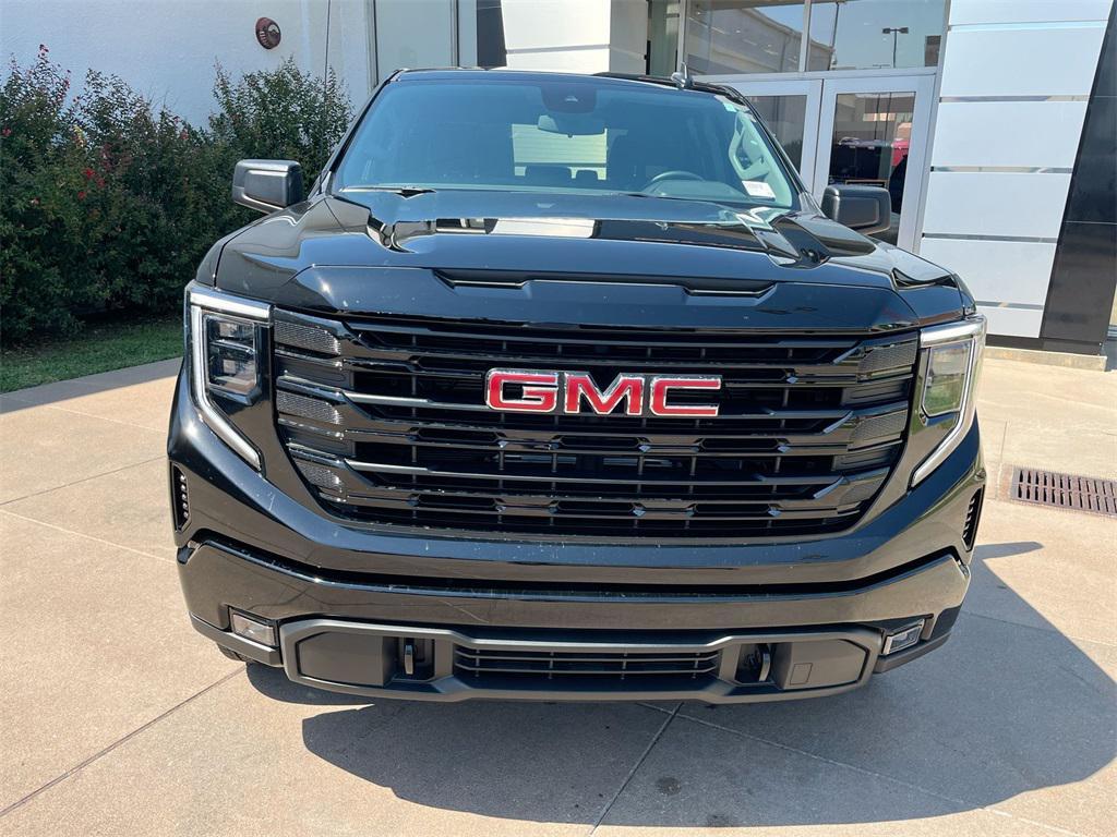 new 2025 GMC Sierra 1500 car, priced at $40,090