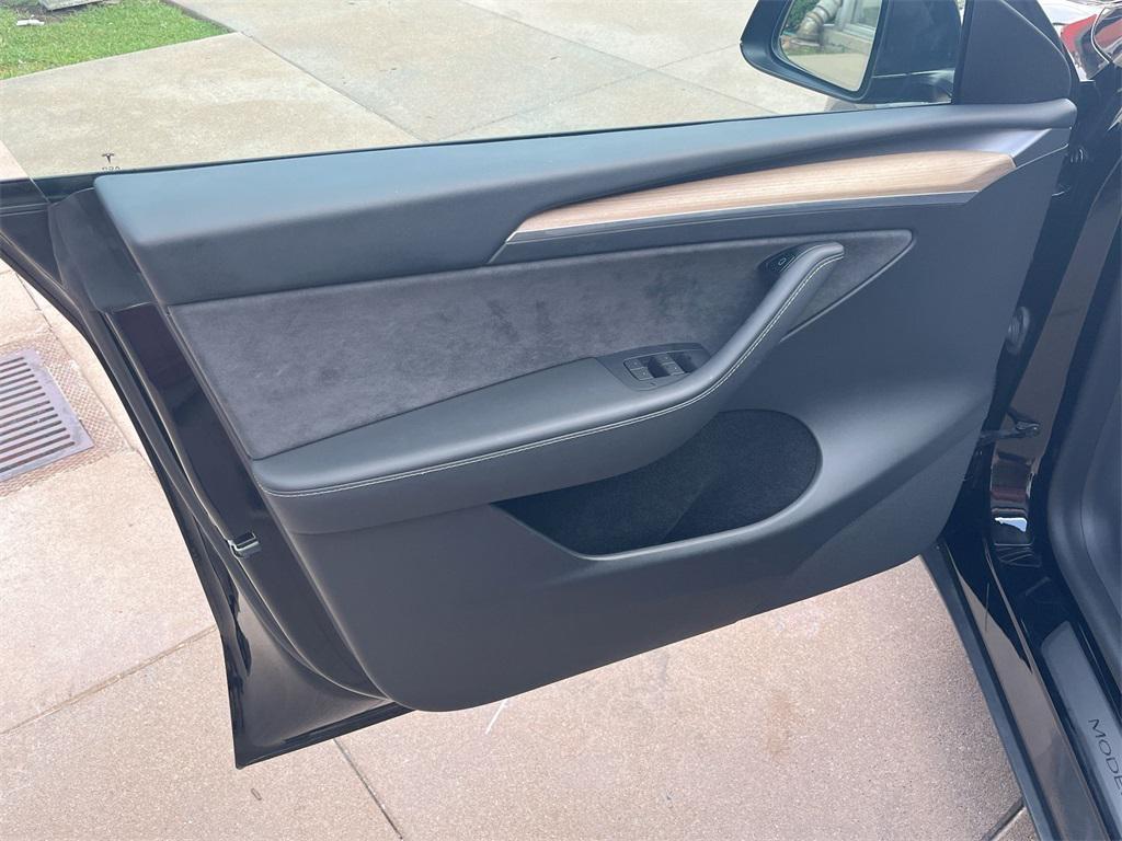 used 2022 Tesla Model Y car, priced at $31,000