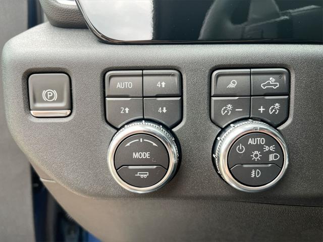 new 2025 GMC Sierra 1500 car, priced at $54,725