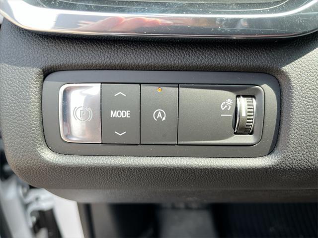 new 2025 GMC Acadia car, priced at $51,845
