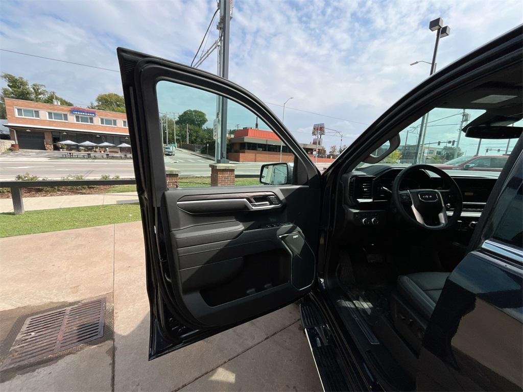 new 2025 GMC Sierra 1500 car, priced at $57,475