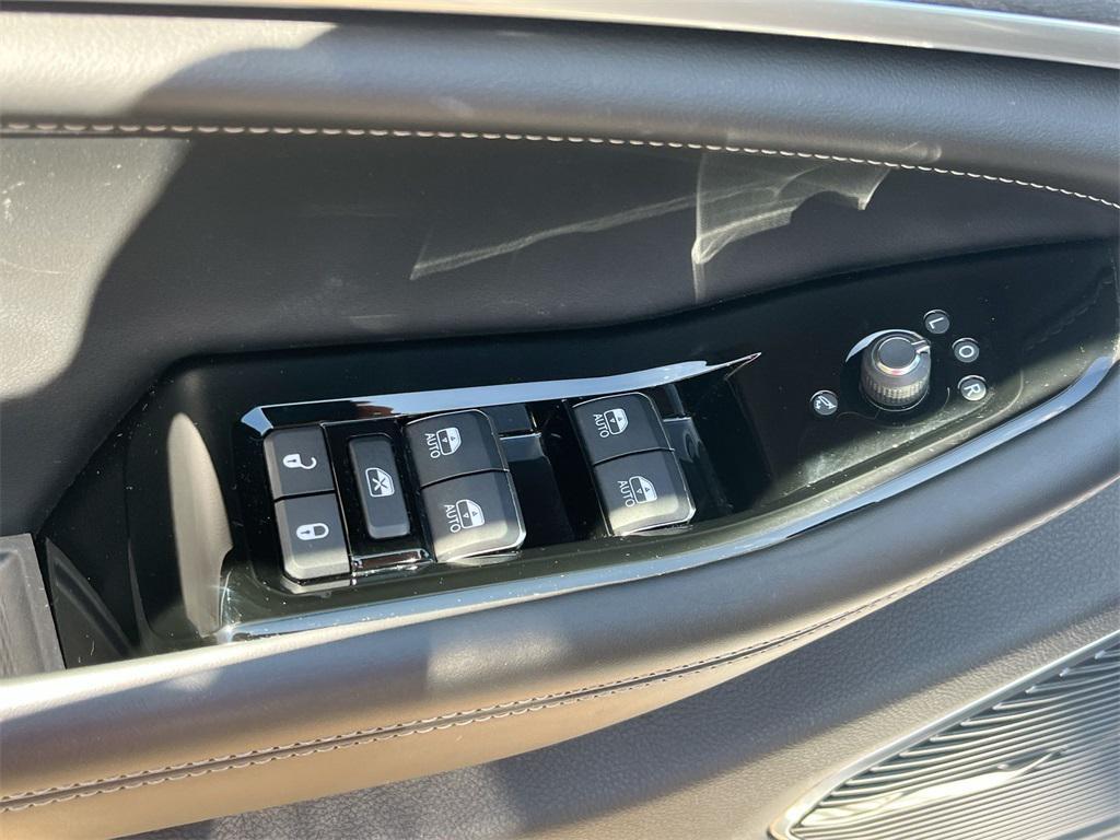 used 2021 Jeep Grand Cherokee L car, priced at $26,000