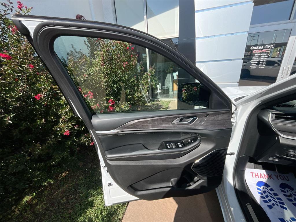 used 2021 Jeep Grand Cherokee L car, priced at $26,000