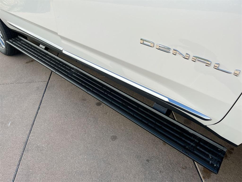 new 2025 GMC Yukon XL car, priced at $92,770