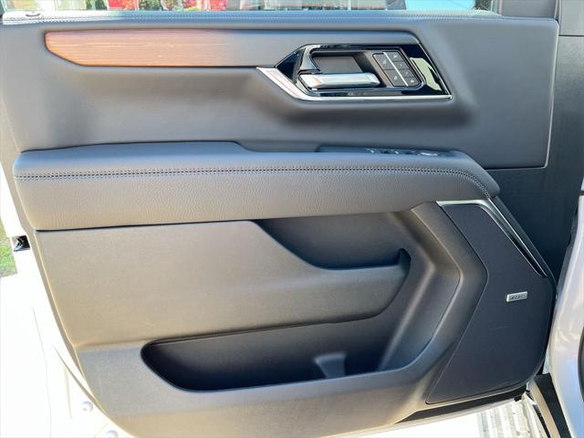 new 2025 GMC Yukon XL car, priced at $94,270