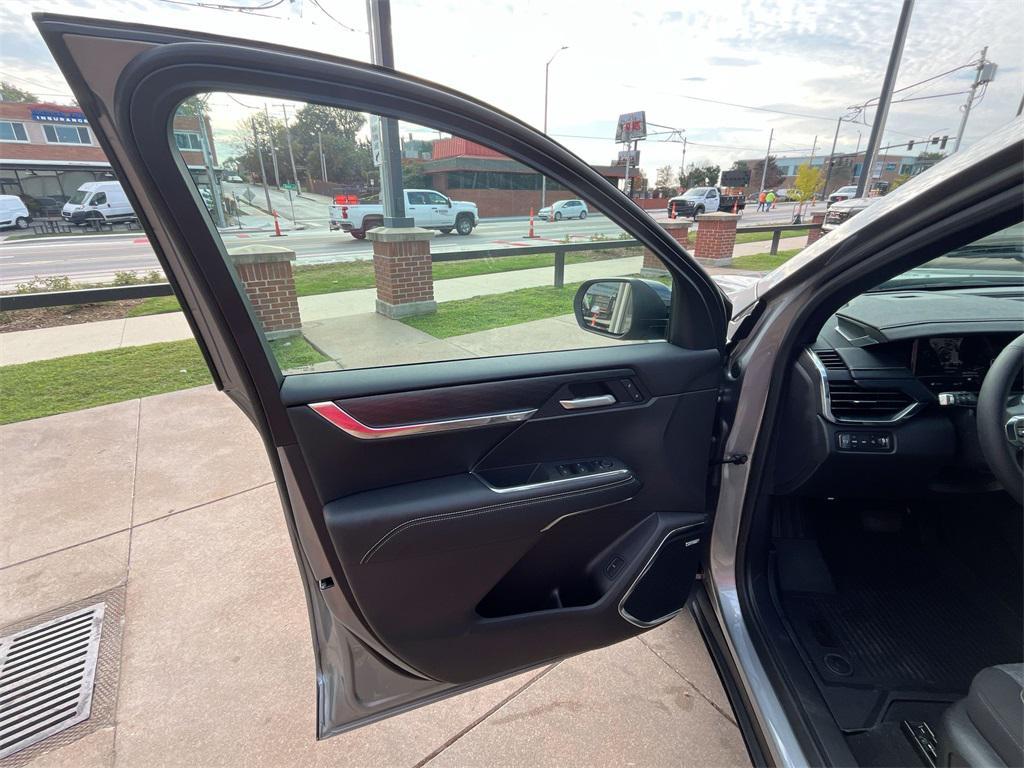new 2026 GMC Acadia car, priced at $45,598