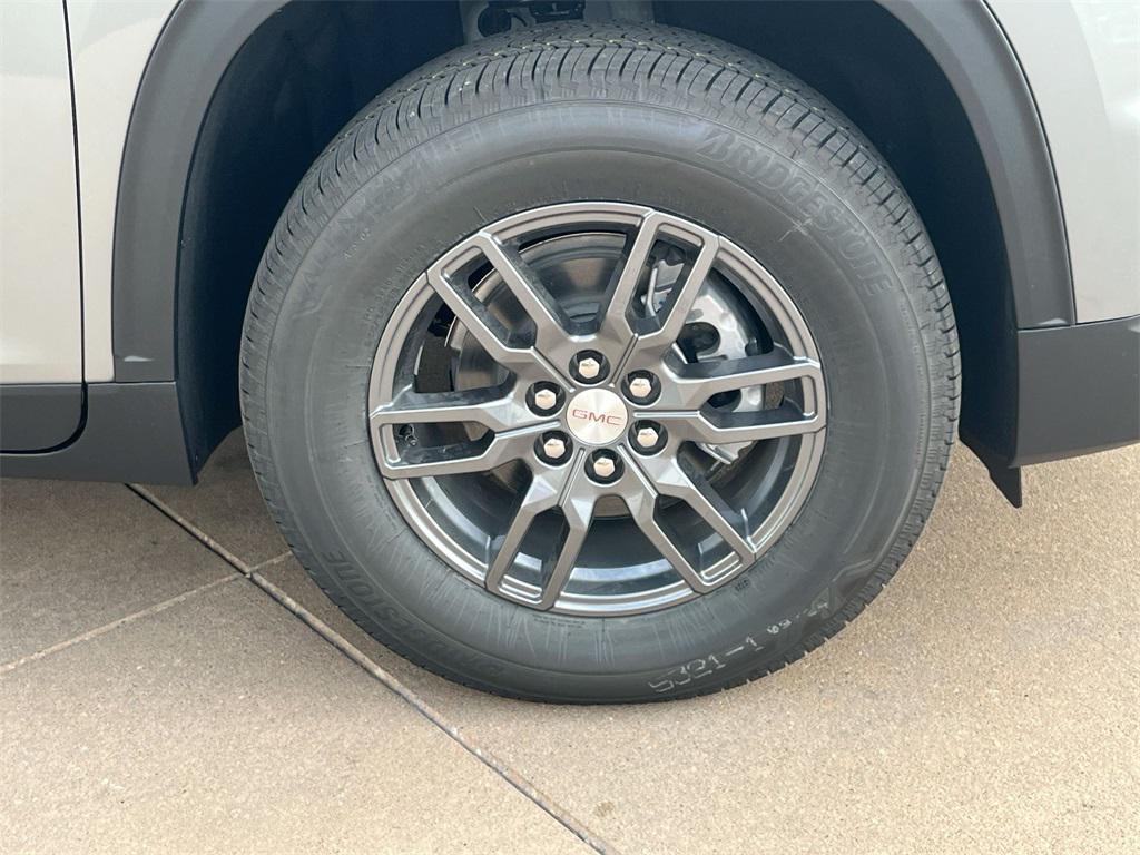 new 2026 GMC Acadia car, priced at $45,598