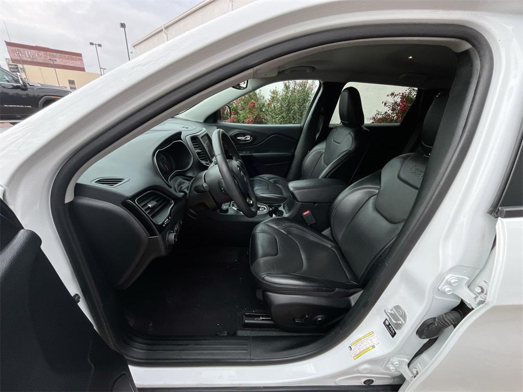 used 2023 Jeep Cherokee car, priced at $21,500