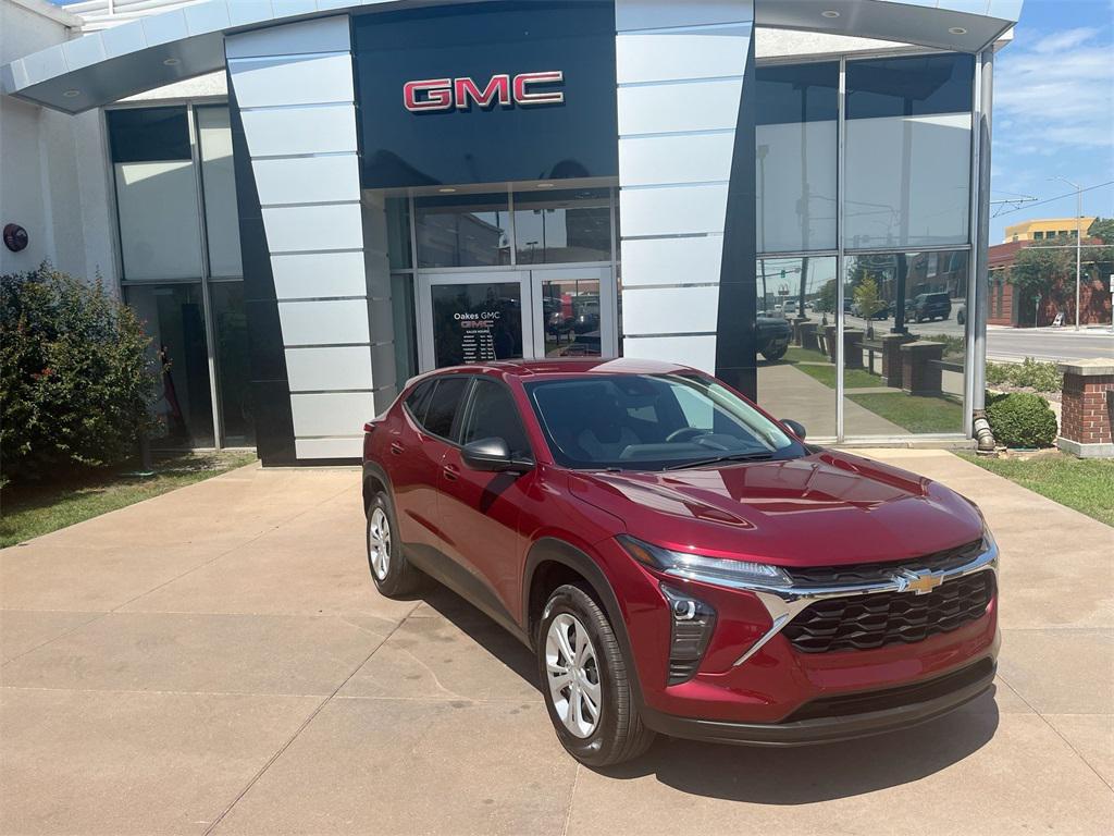used 2025 Chevrolet Trax car, priced at $23,000