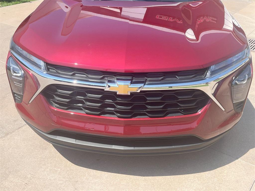 used 2025 Chevrolet Trax car, priced at $23,000