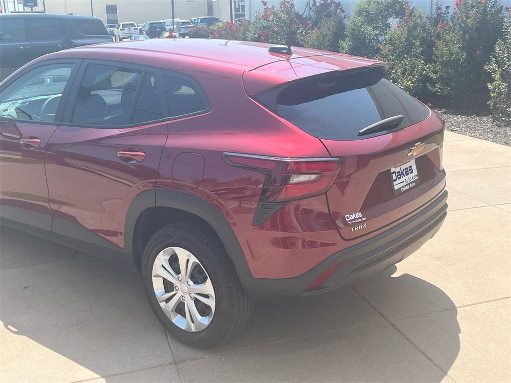 used 2025 Chevrolet Trax car, priced at $23,000
