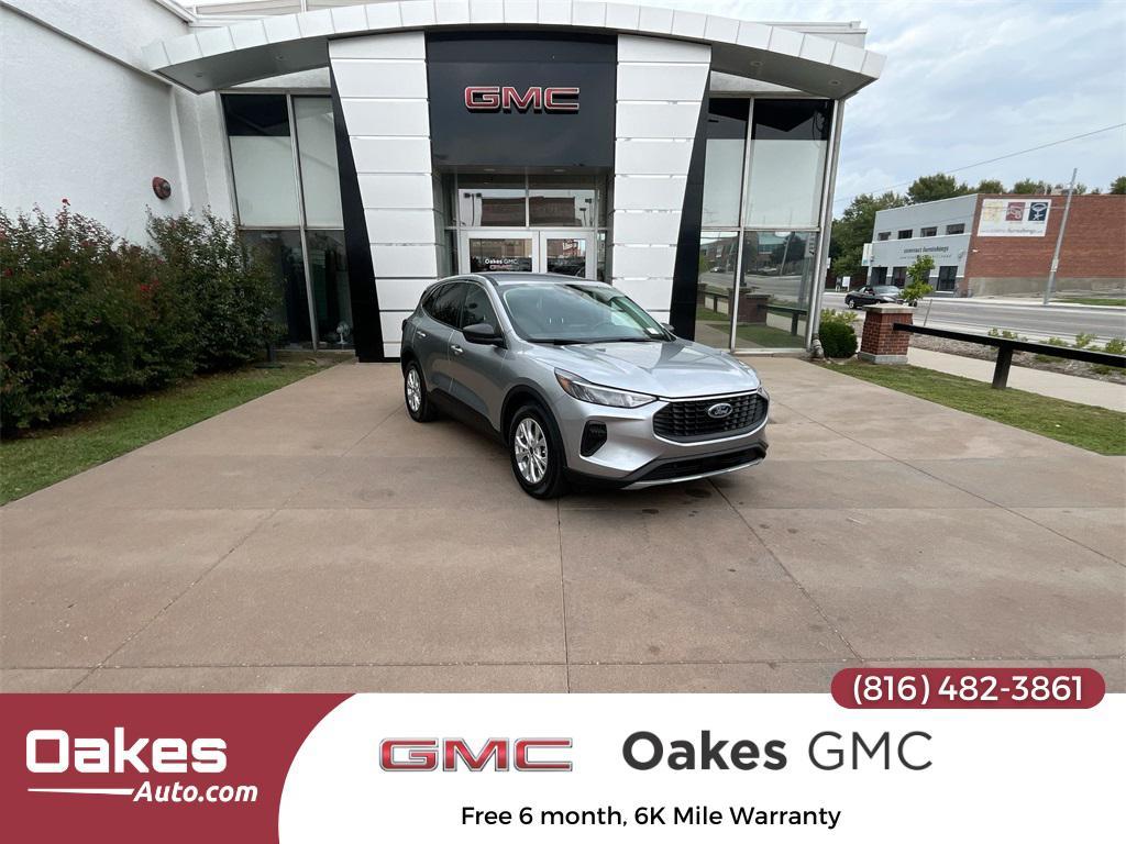 used 2023 Ford Escape car, priced at $20,000