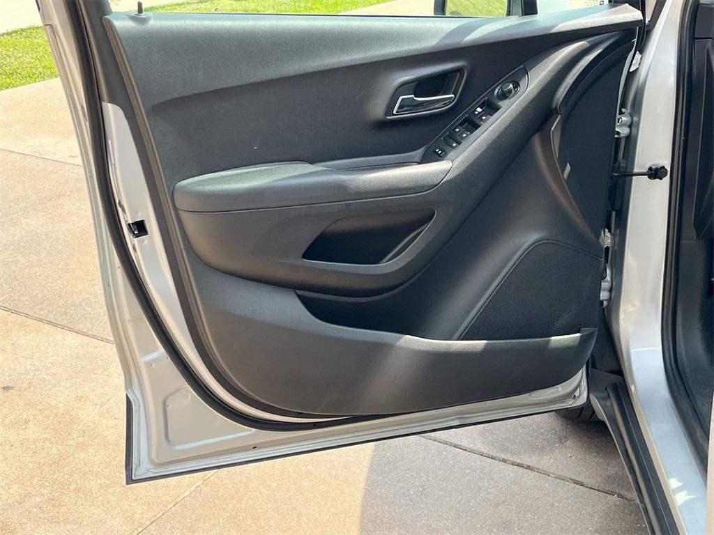 used 2018 Chevrolet Trax car, priced at $9,000