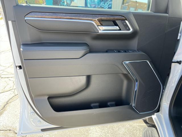 new 2025 GMC Sierra 1500 car, priced at $46,535
