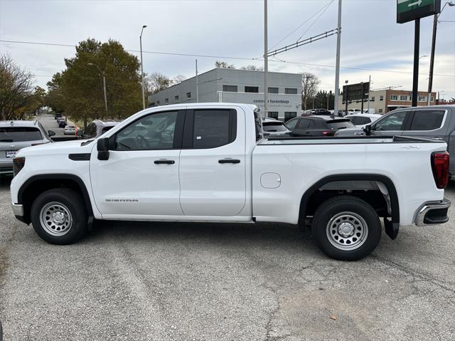 new 2025 GMC Sierra 1500 car, priced at $41,695