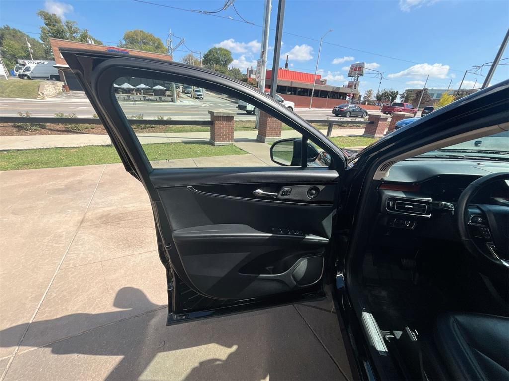 used 2022 Lincoln Nautilus car, priced at $32,500
