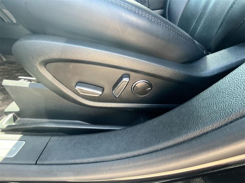used 2022 Lincoln Nautilus car, priced at $32,500