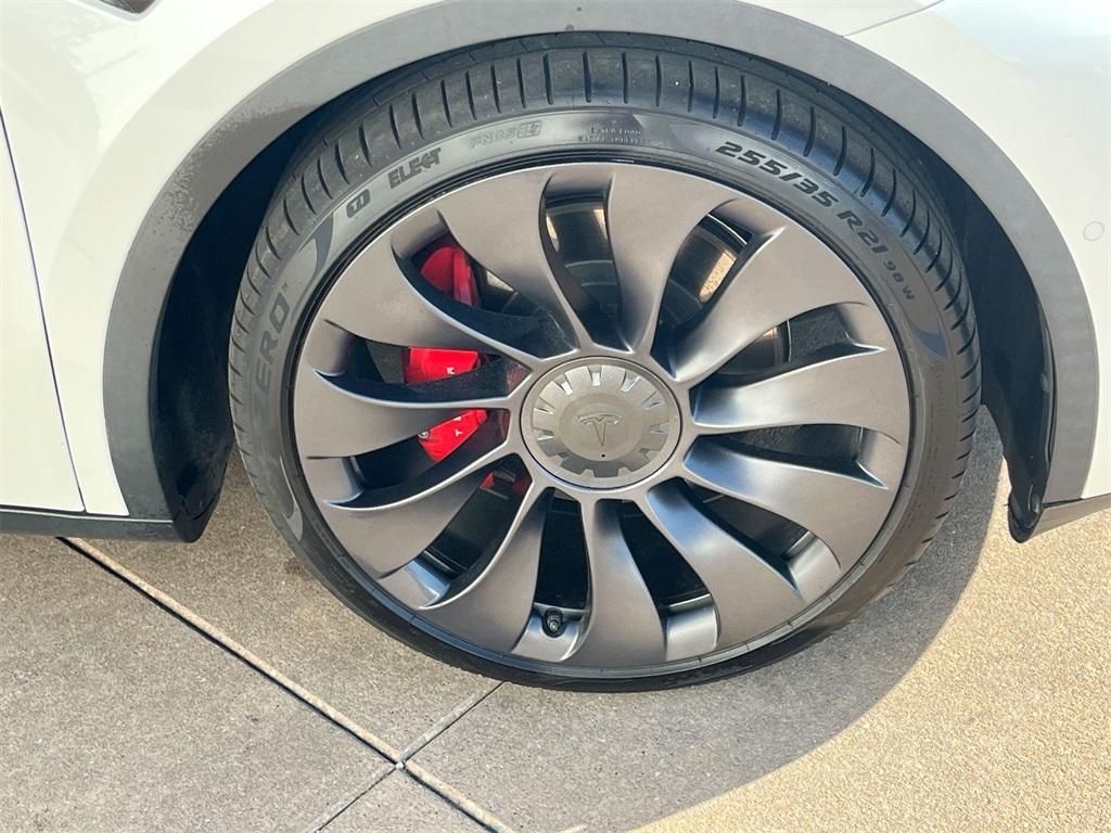 used 2021 Tesla Model Y car, priced at $31,000