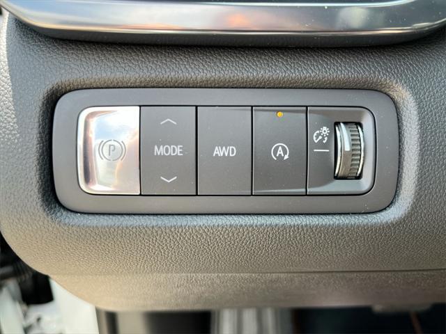 new 2025 GMC Acadia car, priced at $47,895