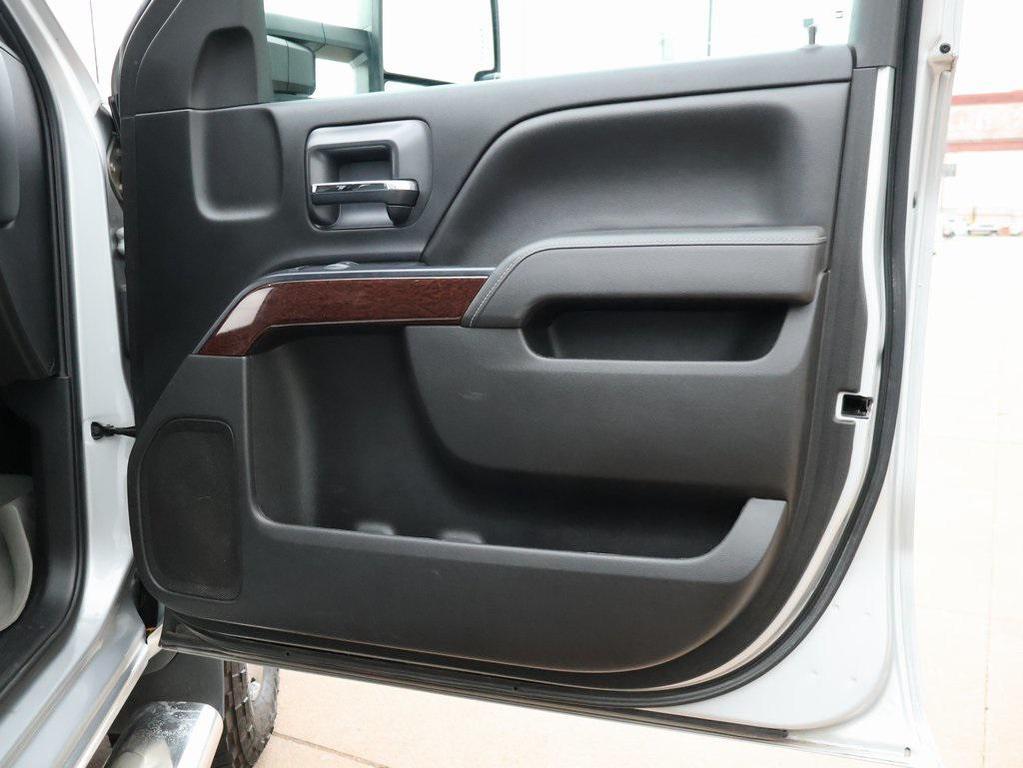 used 2017 GMC Sierra 2500 car, priced at $27,000