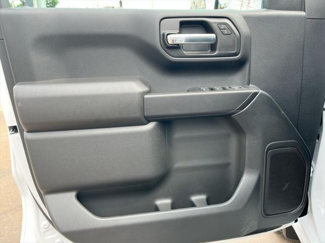 new 2025 GMC Sierra 1500 car, priced at $38,495
