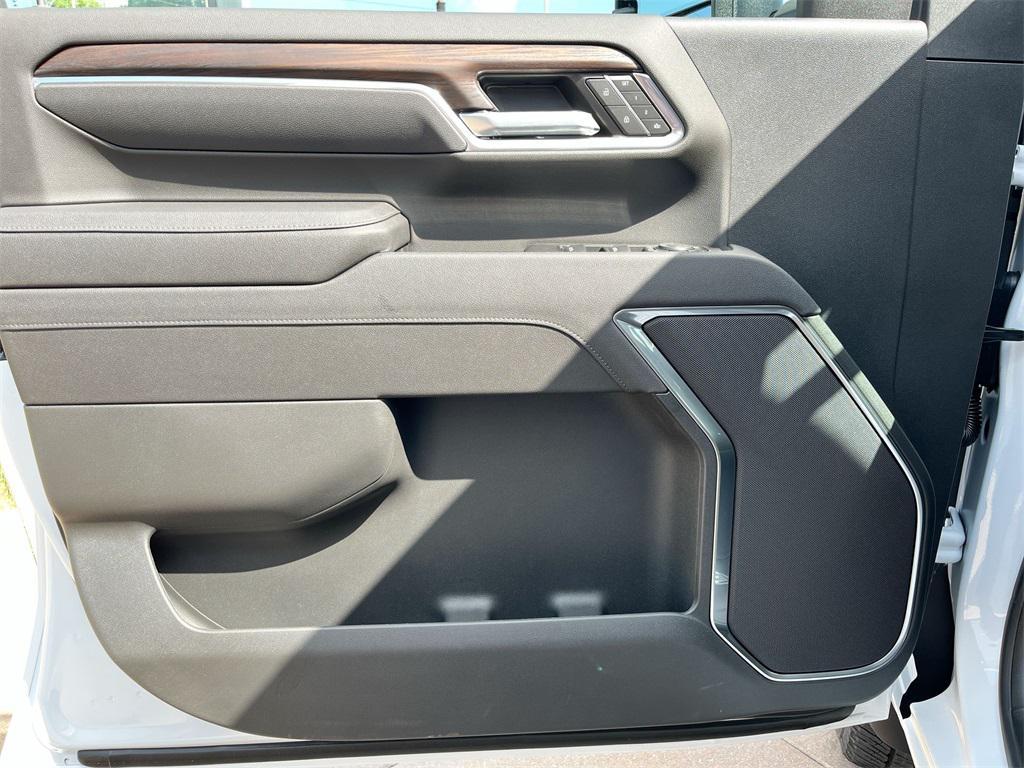 new 2025 GMC Sierra 2500 car, priced at $66,635