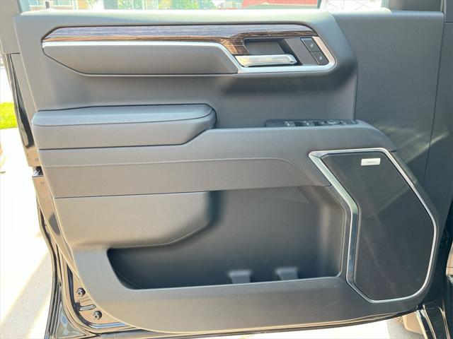 new 2025 GMC Sierra 1500 car, priced at $54,725