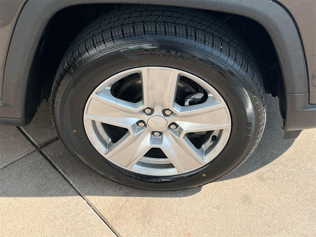 used 2022 Jeep Compass car, priced at $21,000