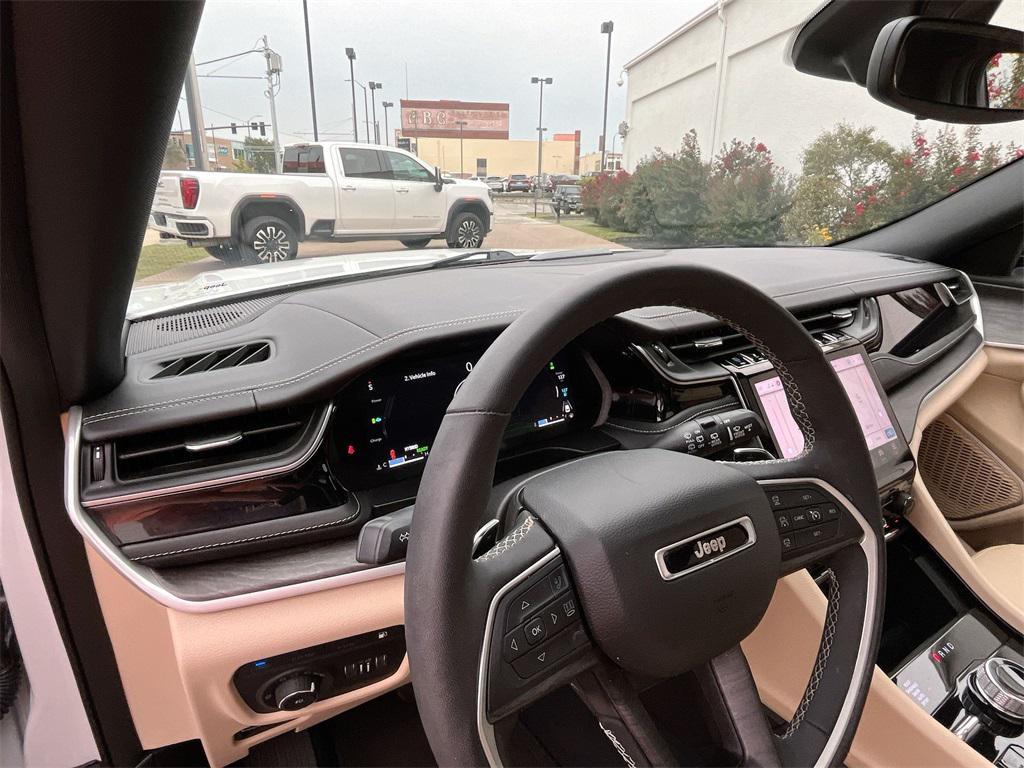 used 2022 Jeep Grand Cherokee 4xe car, priced at $28,000