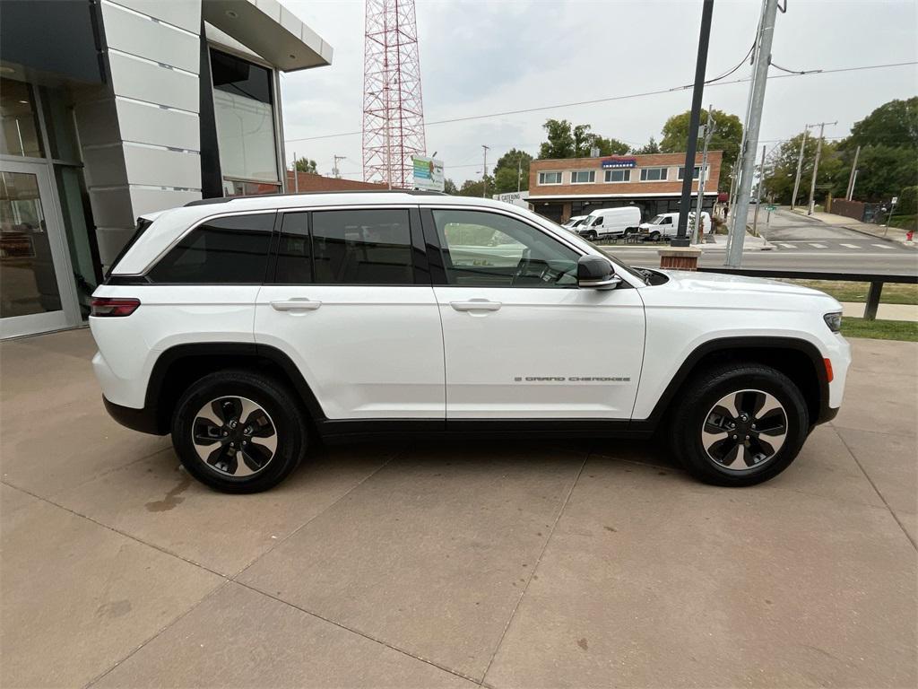 used 2022 Jeep Grand Cherokee 4xe car, priced at $28,000
