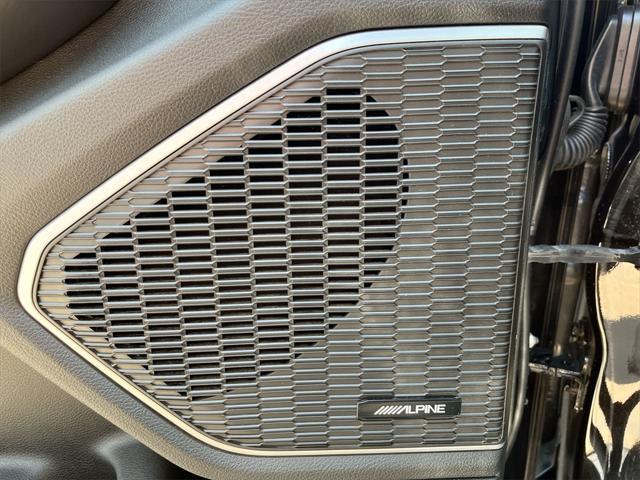 used 2022 Jeep Grand Cherokee car, priced at $27,500