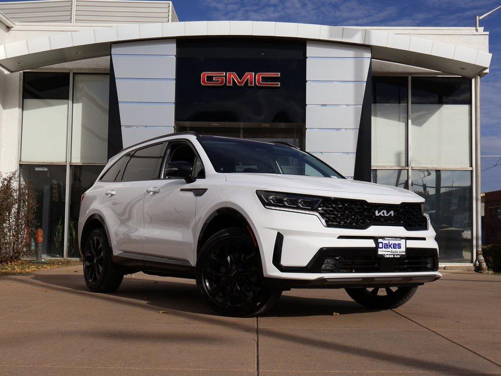 used 2022 Kia Sorento car, priced at $28,000