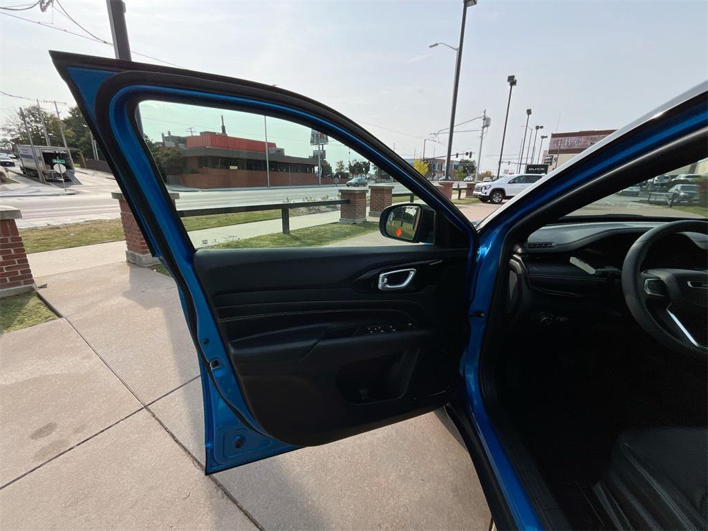 used 2022 Jeep Compass car, priced at $23,000