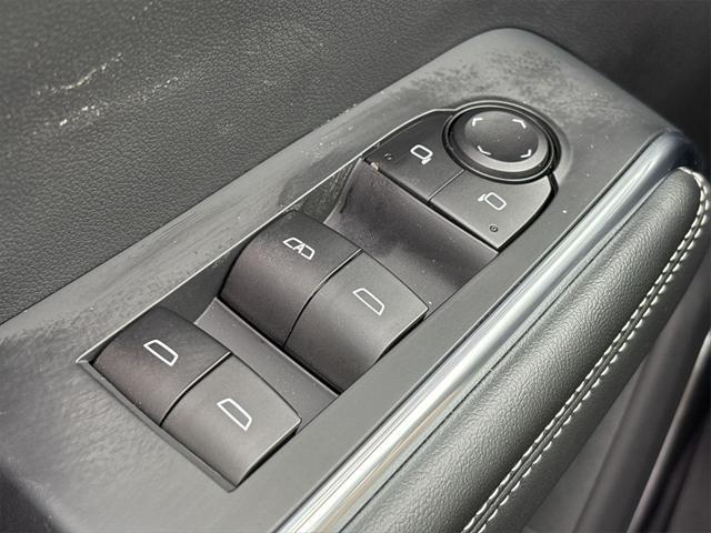 new 2025 GMC Acadia car, priced at $43,075