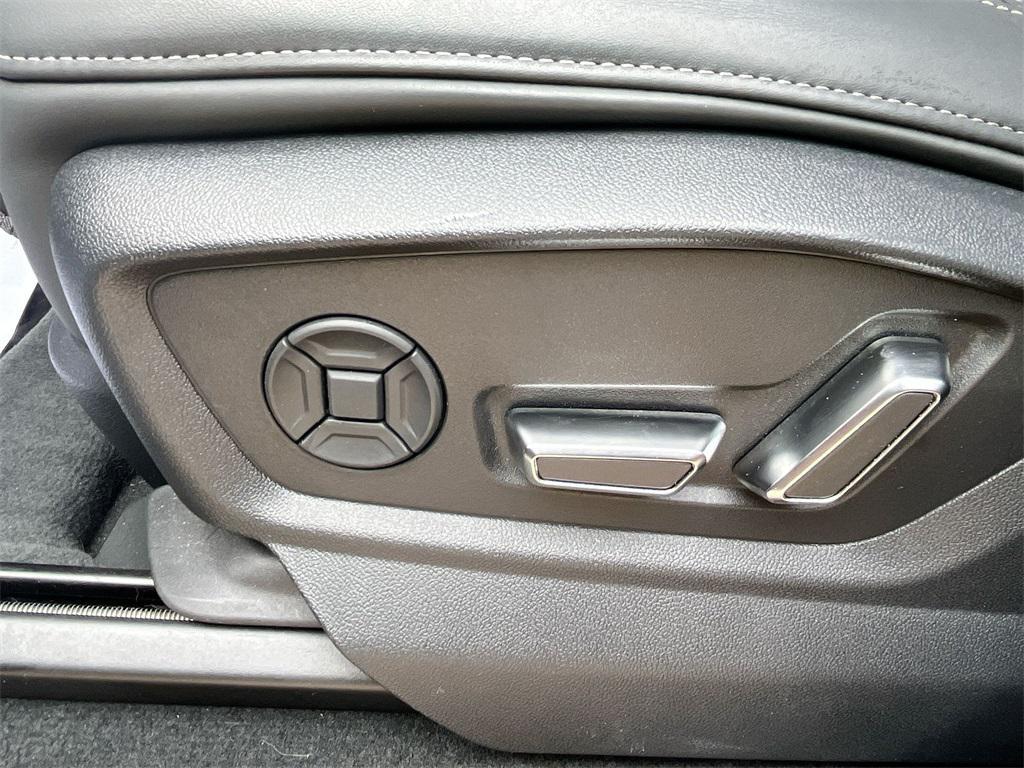 used 2022 Audi SQ7 car, priced at $51,000