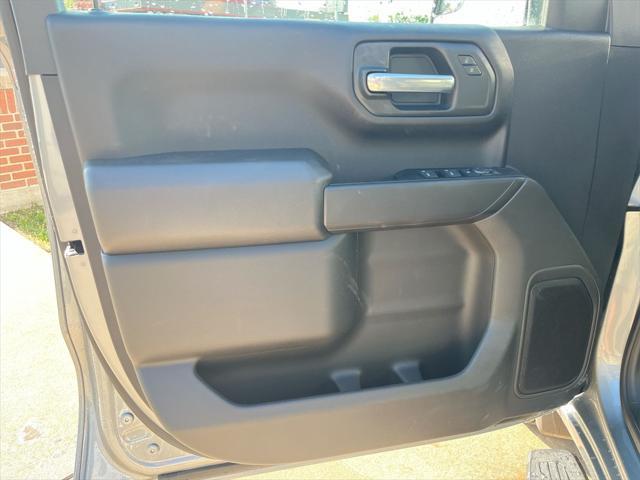 new 2025 GMC Sierra 1500 car, priced at $39,640